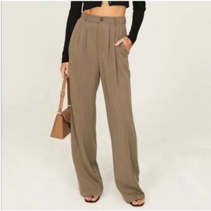 Reformation Mason Wide Leg Pant in Mushroom Size 10